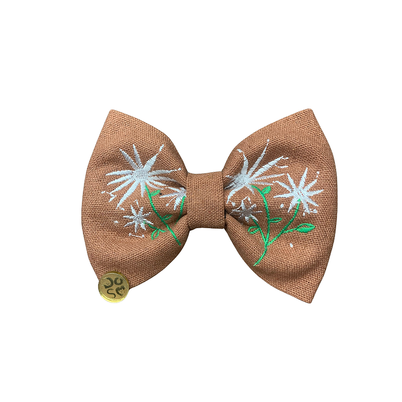 Gravata marrom com bordado de Flores para pet